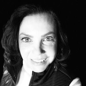 Meet your Posher, Daniela